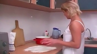 Mature Russian Housewife And Non-Family Member Engage In Steamy Encounter
