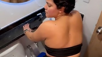 Young Colombian Girl Gets Wild With Stranger In Steamy Anal Roleplay